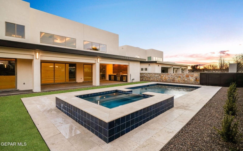 856 W Gate, El Paso, TX 79932, 4 Bedrooms Bedrooms, ,5 BathroomsBathrooms,Residential,For Sale,856 W Gate,0,939344