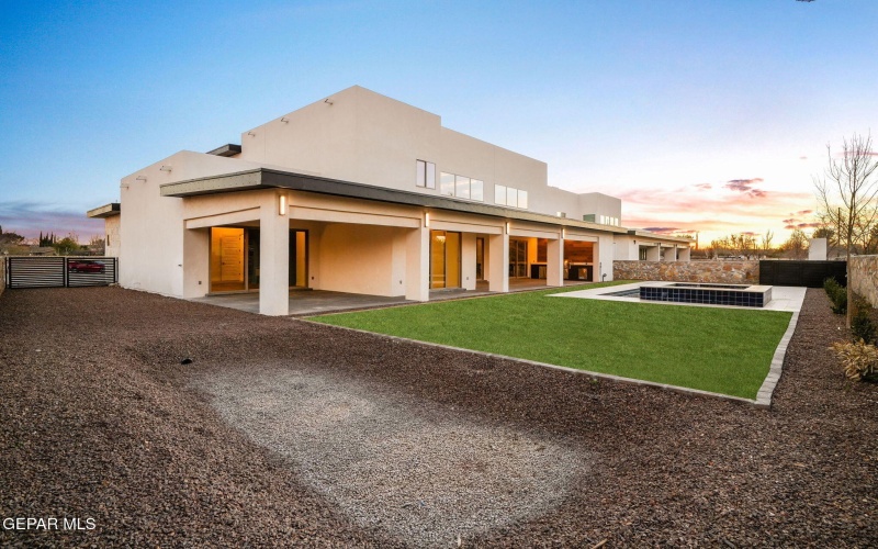 856 W Gate, El Paso, TX 79932, 4 Bedrooms Bedrooms, ,5 BathroomsBathrooms,Residential,For Sale,856 W Gate,0,939344