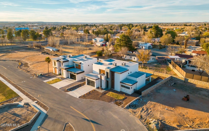 856 W Gate, El Paso, TX 79932, 4 Bedrooms Bedrooms, ,5 BathroomsBathrooms,Residential,For Sale,856 W Gate,0,939344