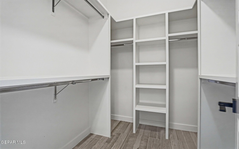 953 AQUEDUCT Avenue, El Paso, TX 79932, 3 Habitaciones Habitaciones , ,2 BañosBaños,Residential,En Venta,953 AQUEDUCT Avenue,0,939346