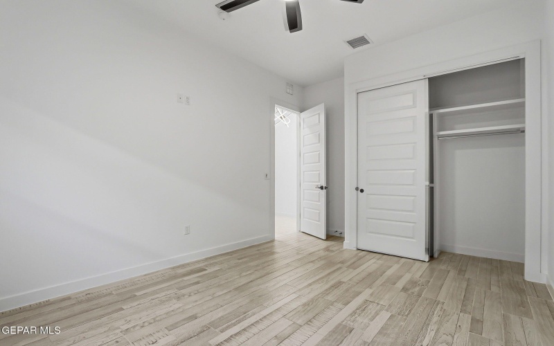 953 AQUEDUCT Avenue, El Paso, TX 79932, 3 Habitaciones Habitaciones , ,2 BañosBaños,Residential,En Venta,953 AQUEDUCT Avenue,0,939346