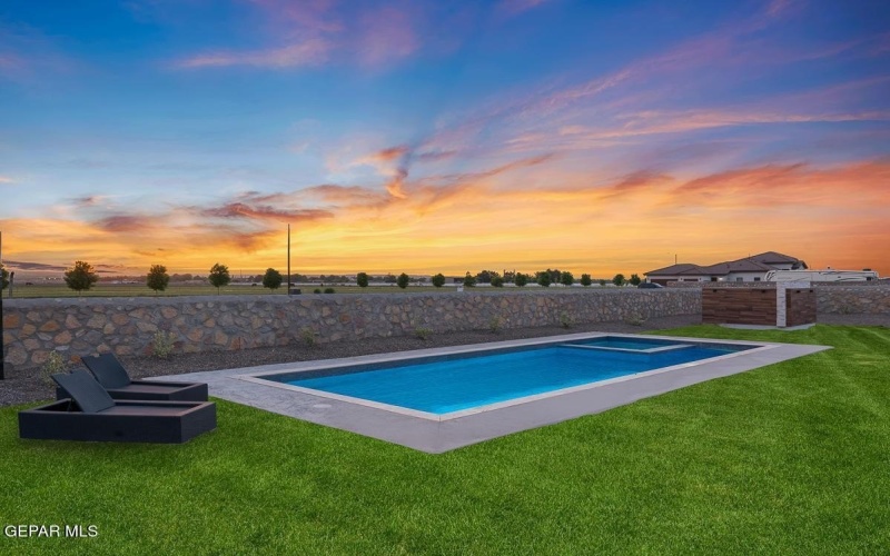 469 COUNTRY OAKS Drive, El Paso, TX 79932, 4 Habitaciones Habitaciones , ,5 BañosBaños,Residential,En Venta,469 COUNTRY OAKS Drive,0,939348