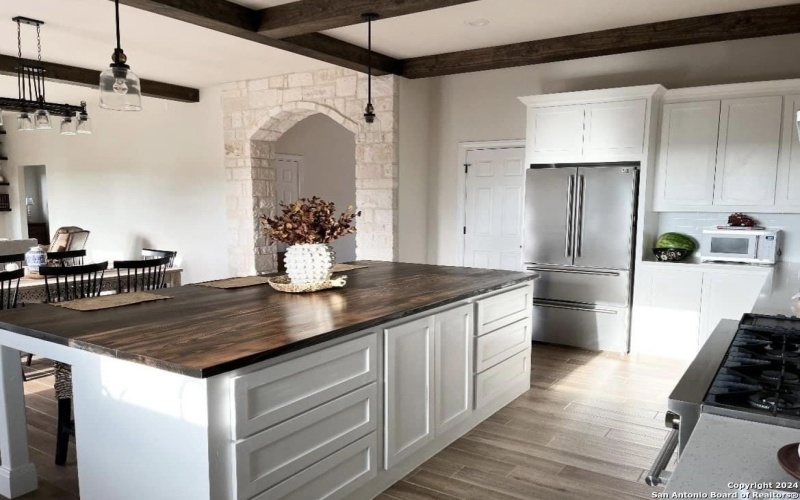 731 Salt Grass Trail, Bandera, TX 78003, 3 Habitaciones Habitaciones , ,2 BañosBaños,Residential,En Venta,731 Salt Grass Trail,0,1822811