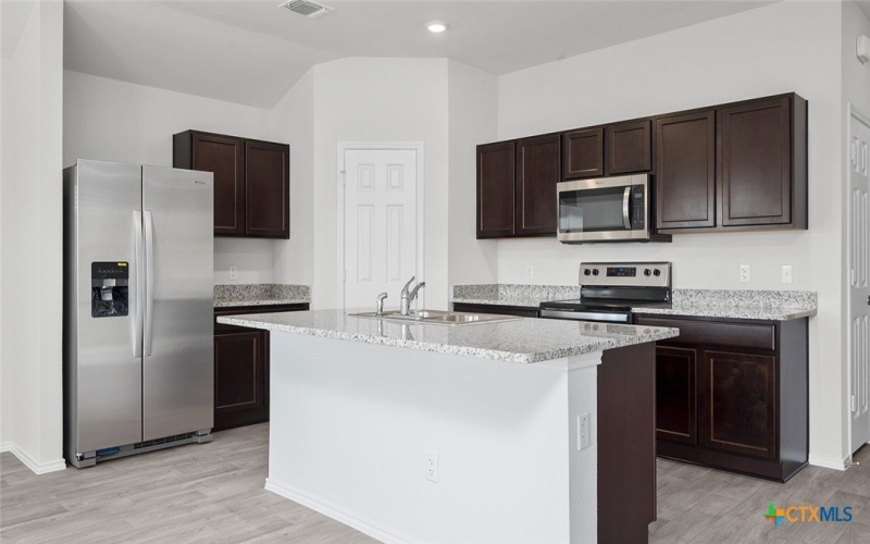 1313 Victory Ranch Trail, Killeen, TX 76549, 4 Habitaciones Habitaciones , ,2 BañosBaños,Residential,En Venta,1313 Victory Ranch Trail,0,606139