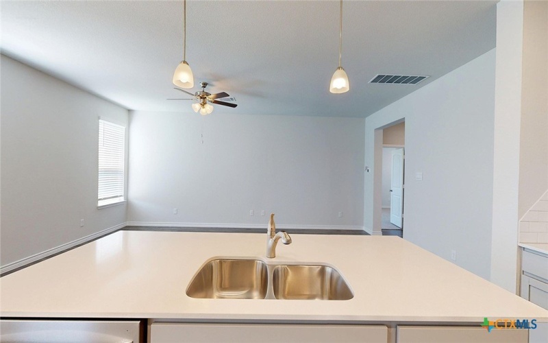 2132 Buckner Street, Nolanville, TX 76559, 5 Habitaciones Habitaciones , ,2 BañosBaños,Residential,En Venta,2132 Buckner Street,0,606194