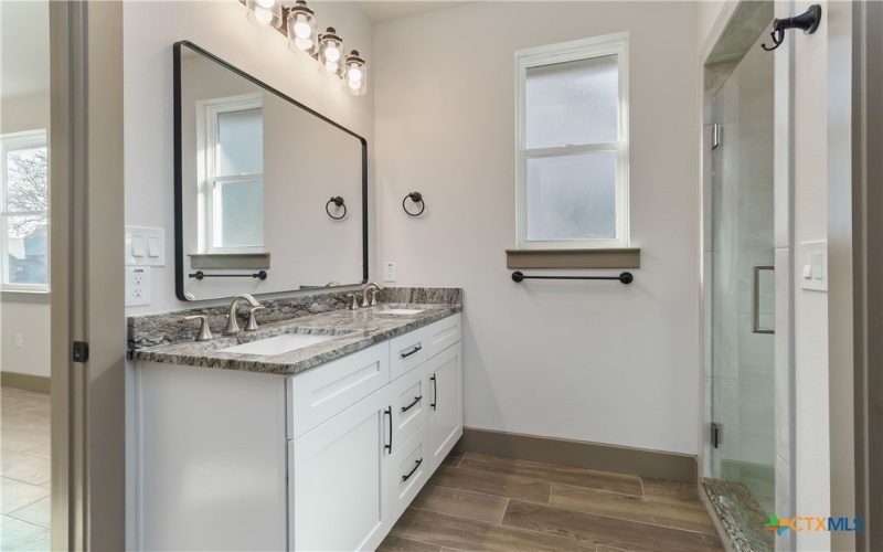 19 Summertime Circle, Wimberley, TX 78676, 3 Habitaciones Habitaciones , ,2 BañosBaños,Residential,En Venta,19 Summertime Circle,0,606210