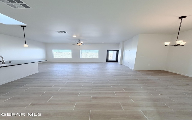 1127 GALLIUM Avenue, Sunland Park, NM 88063, 3 Bedrooms Bedrooms, ,2 BathroomsBathrooms,Residential,For Sale,1127 GALLIUM Avenue,0,939373