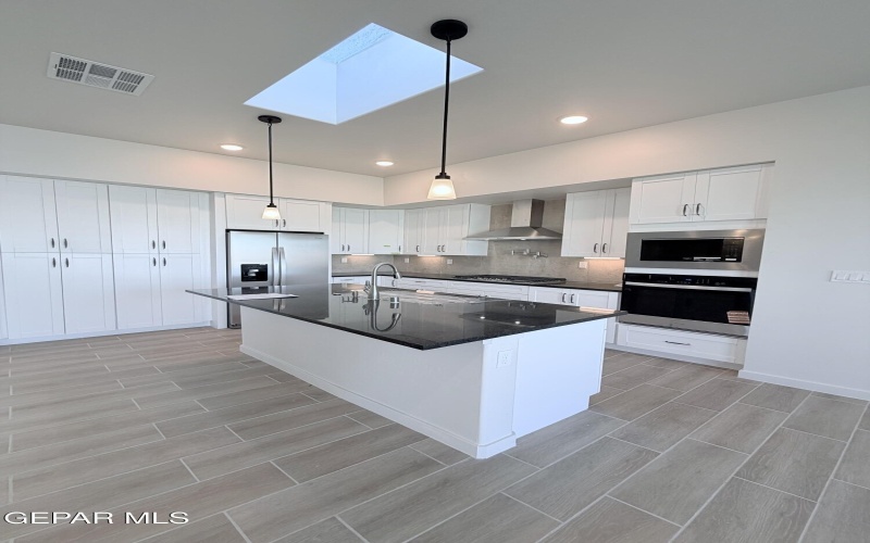 13837 PASEO DEL MAR Drive, El Paso, TX 79928, 3 Bedrooms Bedrooms, ,2 BathroomsBathrooms,Residential,For Sale,13837 PASEO DEL MAR Drive,0,939374