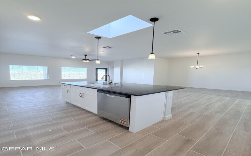 13837 PASEO DEL MAR Drive, El Paso, TX 79928, 3 Bedrooms Bedrooms, ,2 BathroomsBathrooms,Residential,For Sale,13837 PASEO DEL MAR Drive,0,939374