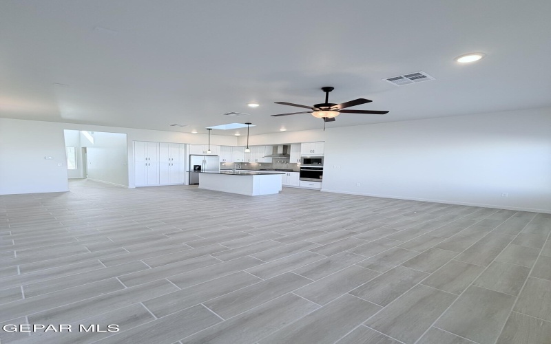 13837 PASEO DEL MAR Drive, El Paso, TX 79928, 3 Bedrooms Bedrooms, ,2 BathroomsBathrooms,Residential,For Sale,13837 PASEO DEL MAR Drive,0,939374