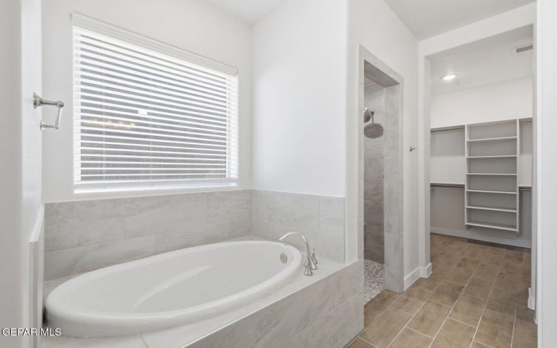 13300 EMERALD FIRE Court, El Paso, TX 79928, 4 Bedrooms Bedrooms, ,2 BathroomsBathrooms,Residential,For Sale,13300 EMERALD FIRE Court,0,939376