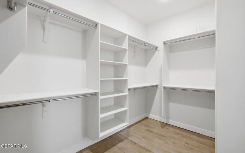 13300 EMERALD FIRE Court, El Paso, TX 79928, 4 Bedrooms Bedrooms, ,2 BathroomsBathrooms,Residential,For Sale,13300 EMERALD FIRE Court,0,939376