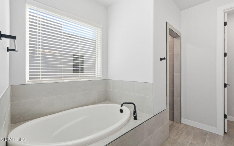 13301 Emerald Fire Court, El Paso, TX 79928, 4 Habitaciones Habitaciones , ,2 BañosBaños,Residential,En Venta,13301 Emerald Fire Court,0,939378