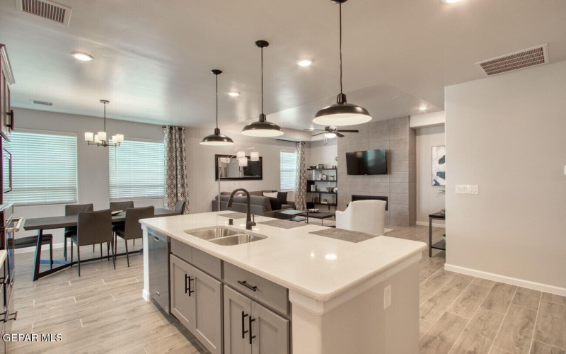 13008 Stanwick Drive, El Paso, TX 79928, 4 Bedrooms Bedrooms, ,2 BathroomsBathrooms,Residential,For Sale,13008 Stanwick Drive,0,939393