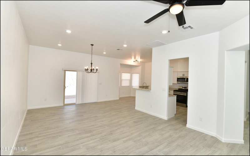 740 Weiermann, Horizon City, TX 79928, 3 Bedrooms Bedrooms, ,2 BathroomsBathrooms,Residential,For Sale,740 Weiermann,0,939396