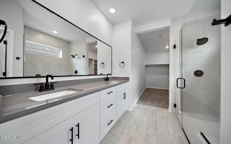 13957 Thunder Sky Avenue, El Paso, TX 79928, 4 Bedrooms Bedrooms, ,2 BathroomsBathrooms,Residential,For Sale,13957 Thunder Sky Avenue,0,939399