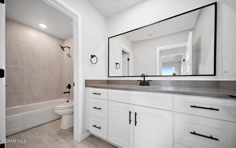 13961 Thunder Sky Avenue, El Paso, TX 79928, 4 Bedrooms Bedrooms, ,2 BathroomsBathrooms,Residential,For Sale,13961 Thunder Sky Avenue,0,939400