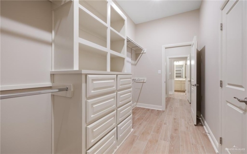 6908 Cypress Springs Drive, McAllen, TX 78504, 4 Bedrooms Bedrooms, ,3 BathroomsBathrooms,Residential,For Sale,6908 Cypress Springs Drive,0,494798