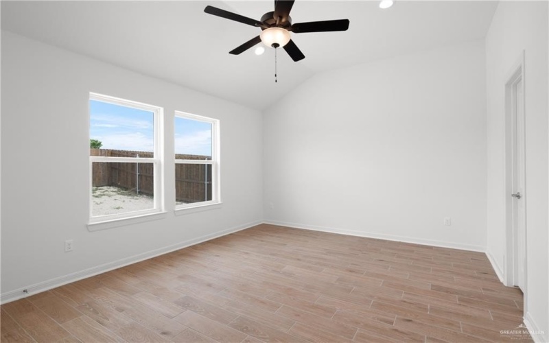 944 W Star Flower Street, Edinburg, TX 78541, 3 Bedrooms Bedrooms, ,2 BathroomsBathrooms,Residential,For Sale,944 W Star Flower Street,0,496936