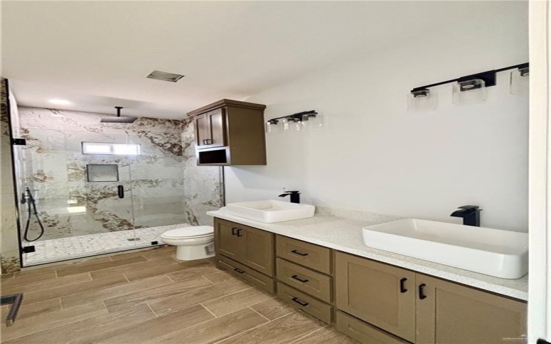 2004 Alisson Street, Alton, TX 78573, 4 Bedrooms Bedrooms, ,3 BathroomsBathrooms,Residential,For Sale,2004 Alisson Street,0,497375