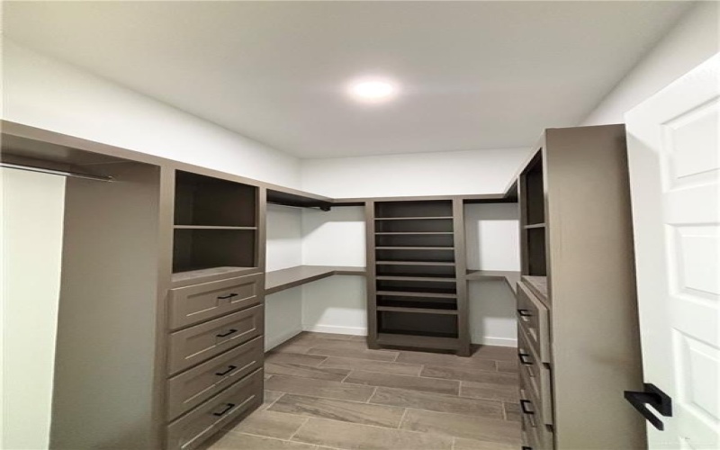 2004 Alisson Street, Alton, TX 78573, 4 Bedrooms Bedrooms, ,3 BathroomsBathrooms,Residential,For Sale,2004 Alisson Street,0,497375