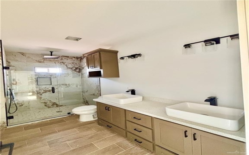 2004 Alisson Street, Alton, TX 78573, 4 Bedrooms Bedrooms, ,3 BathroomsBathrooms,Residential,For Sale,2004 Alisson Street,0,497375