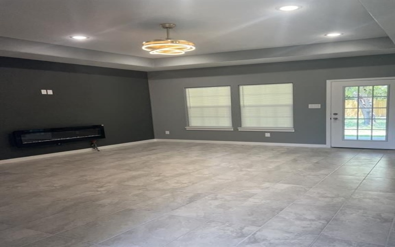 300 Austin Street, Alvarado, TX 76009, 4 Bedrooms Bedrooms, ,2 BathroomsBathrooms,Residential,For Sale,300 Austin Street,0,21027247