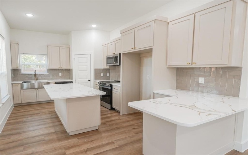 4307 Jamaica Street, Dallas, TX 75210, 3 Bedrooms Bedrooms, ,2 BathroomsBathrooms,Residential,For Sale,4307 Jamaica Street,0,21197159