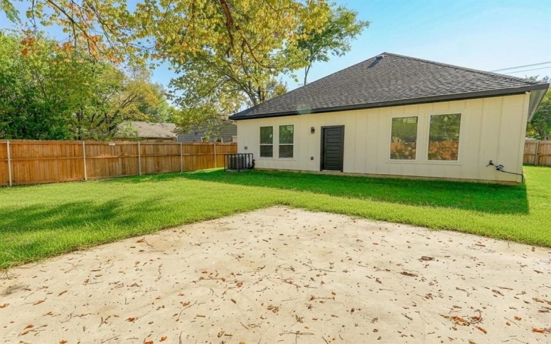 4307 Jamaica Street, Dallas, TX 75210, 3 Bedrooms Bedrooms, ,2 BathroomsBathrooms,Residential,For Sale,4307 Jamaica Street,0,21197159