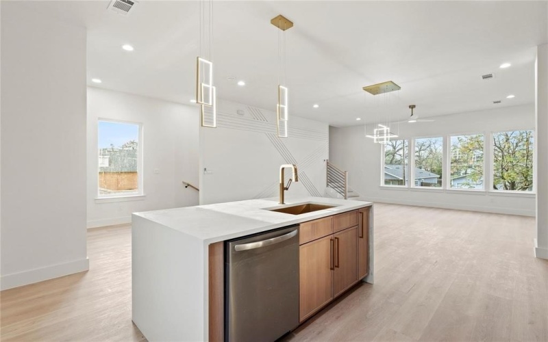 1902 Homeland Street, Dallas, TX 75212, 3 Habitaciones Habitaciones , ,3 BañosBaños,Residential,En Venta,1902 Homeland Street,0,21197243