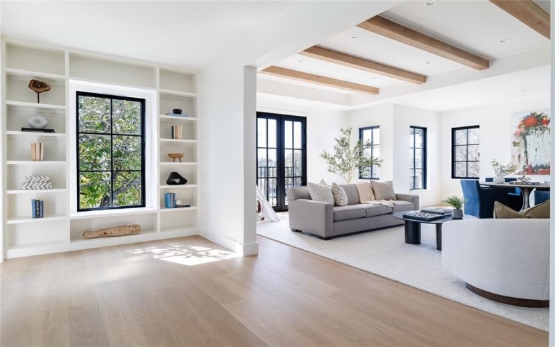 6803 Southridge Drive, Dallas, TX 75214, 4 Bedrooms Bedrooms, ,6 BathroomsBathrooms,Residential,For Sale,6803 Southridge Drive,0,21194878