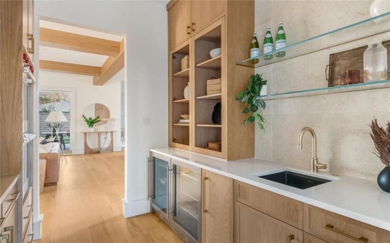 6016 Del Roy Drive, Dallas, TX 75230, 6 Bedrooms Bedrooms, ,7 BathroomsBathrooms,Residential,For Sale,6016 Del Roy Drive,0,21195169