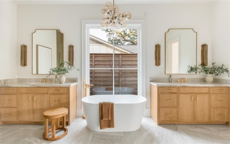 6016 Del Roy Drive, Dallas, TX 75230, 6 Bedrooms Bedrooms, ,7 BathroomsBathrooms,Residential,For Sale,6016 Del Roy Drive,0,21195169