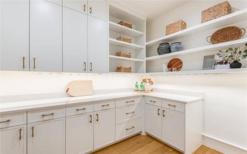 6016 Del Roy Drive, Dallas, TX 75230, 6 Bedrooms Bedrooms, ,7 BathroomsBathrooms,Residential,For Sale,6016 Del Roy Drive,0,21195169