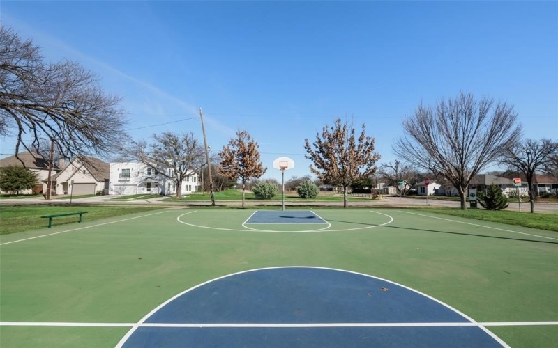 314 S Glasgow Drive, Dallas, TX 75214, 3 Habitaciones Habitaciones , ,2 BañosBaños,Residential,En Venta,314 S Glasgow Drive,0,21195605