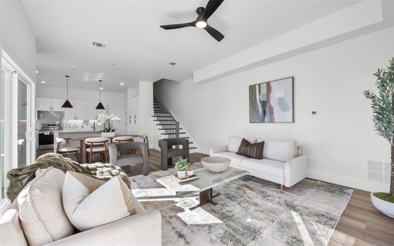 314 S Glasgow Drive, Dallas, TX 75214, 3 Habitaciones Habitaciones , ,2 BañosBaños,Residential,En Venta,314 S Glasgow Drive,0,21195605