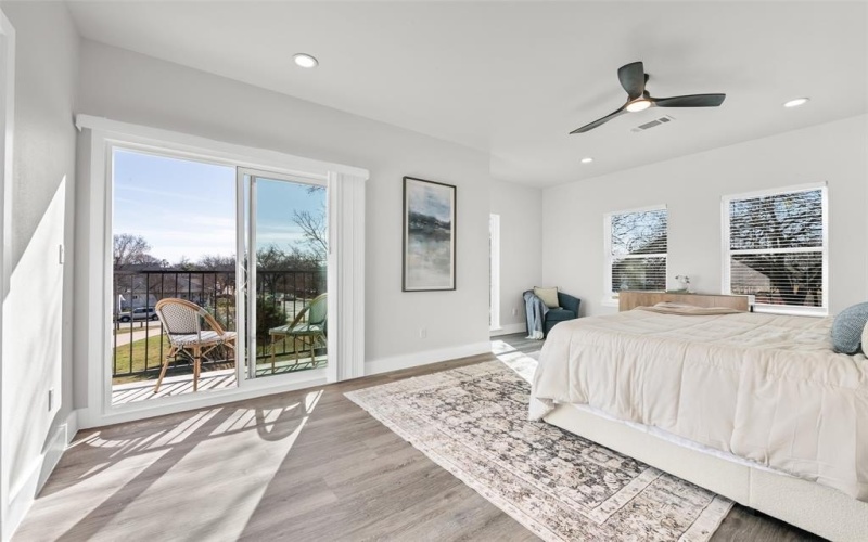 312 S Glasgow Drive, Dallas, TX 75214, 3 Habitaciones Habitaciones , ,2 BañosBaños,Residential,En Venta,312 S Glasgow Drive,0,21195696