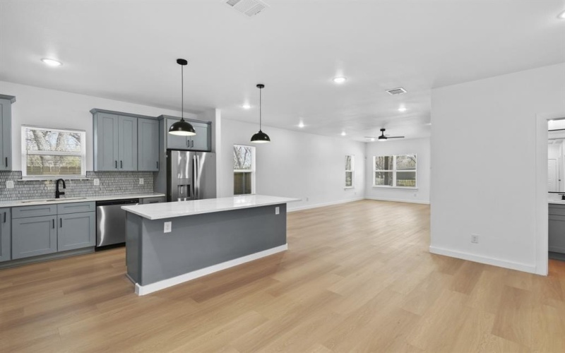 4151 Odessa Street, Dallas, TX 75212, 4 Habitaciones Habitaciones , ,2 BañosBaños,Residential,En Venta,4151 Odessa Street,0,21195995