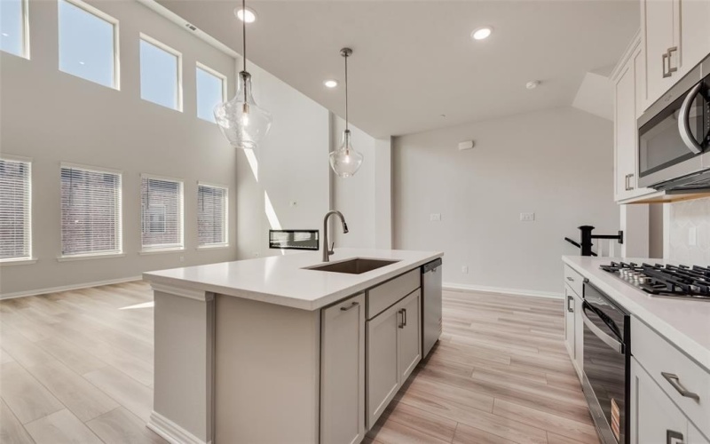 8127 Challenger Lane, Frisco, TX 75034, 3 Bedrooms Bedrooms, ,3 BathroomsBathrooms,Residential,For Sale,8127 Challenger Lane,0,21197744