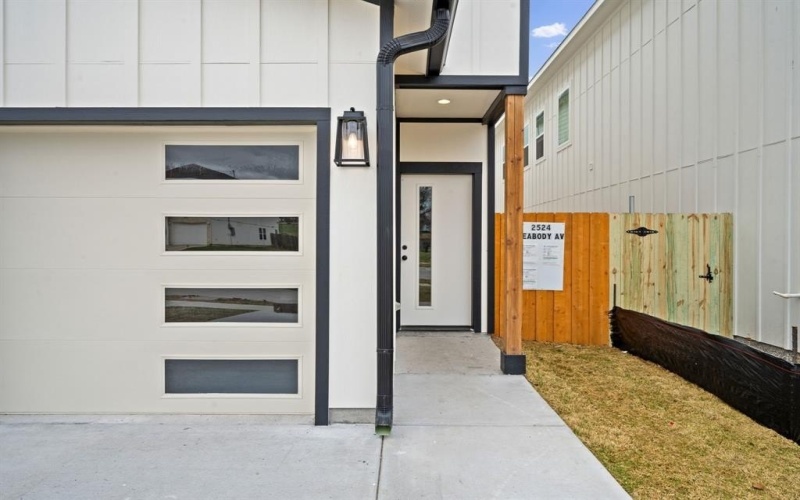 2524 Peabody Avenue, Dallas, TX 75215, 3 Bedrooms Bedrooms, ,2 BathroomsBathrooms,Residential,For Sale,2524 Peabody Avenue,0,21197879