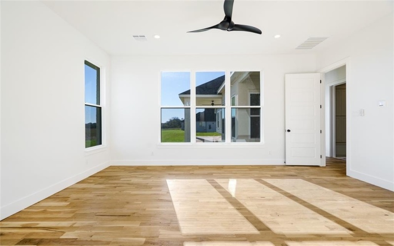 6440 Mcchesney Drive, Midlothian, TX 76065, 4 Bedrooms Bedrooms, ,3 BathroomsBathrooms,Residential,For Sale,6440 Mcchesney Drive,0,21197884