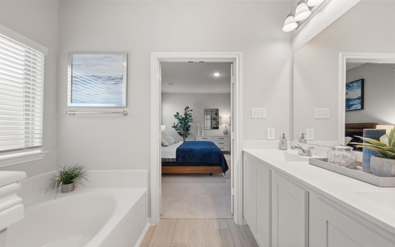 1808 Apache Circle, Cleburne, TX 76033, 3 Bedrooms Bedrooms, ,2 BathroomsBathrooms,Residential,For Sale,1808 Apache Circle,0,21197924