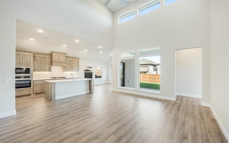 2800 Creekhollow Court, Denton, TX 76226, 5 Bedrooms Bedrooms, ,5 BathroomsBathrooms,Residential,For Sale,2800 Creekhollow Court,20683428