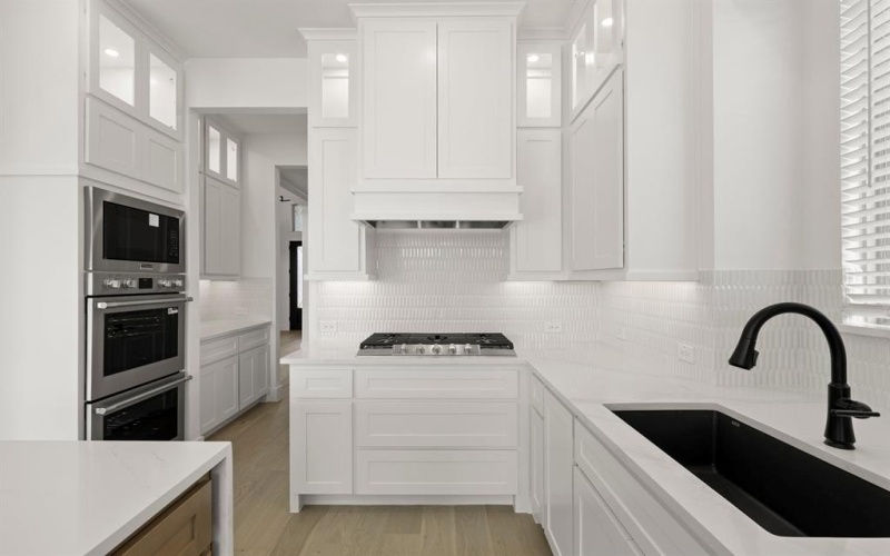 950 Georgetown Place, Prosper, TX 75078, 6 Bedrooms Bedrooms, ,5 BathroomsBathrooms,Residential,For Sale,950 Georgetown Place,0,21198179