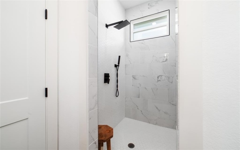 7702 Feather Bay Blvd Boulevard, Brownwood, TX 76801, 3 Bedrooms Bedrooms, ,2 BathroomsBathrooms,Residential,For Sale,7702 Feather Bay Blvd Boulevard,0,21198180