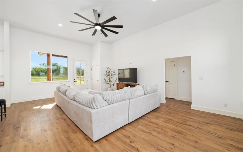 7702 Feather Bay Blvd Boulevard, Brownwood, TX 76801, 3 Bedrooms Bedrooms, ,2 BathroomsBathrooms,Residential,For Sale,7702 Feather Bay Blvd Boulevard,0,21198180