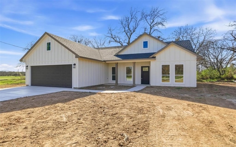 103 N Peverly Street, Whitney, TX 76692, 3 Bedrooms Bedrooms, ,2 BathroomsBathrooms,Residential,For Sale,103 N Peverly Street,0,21198201