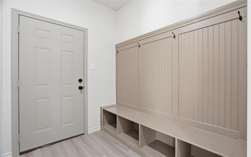 103 N Peverly Street, Whitney, TX 76692, 3 Bedrooms Bedrooms, ,2 BathroomsBathrooms,Residential,For Sale,103 N Peverly Street,0,21198201