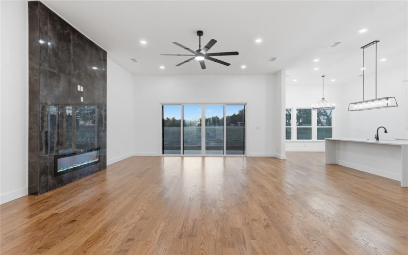 1125 E Malloy Bridge Road, Seagoville, TX 75159, 4 Bedrooms Bedrooms, ,5 BathroomsBathrooms,Residential,For Sale,1125 E Malloy Bridge Road,0,21198221