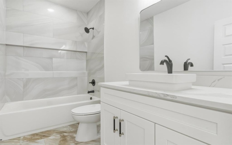 1412 Ridgeview Circle, Granbury, TX 76048, 4 Bedrooms Bedrooms, ,2 BathroomsBathrooms,Residential,For Sale,1412 Ridgeview Circle,0,21198246